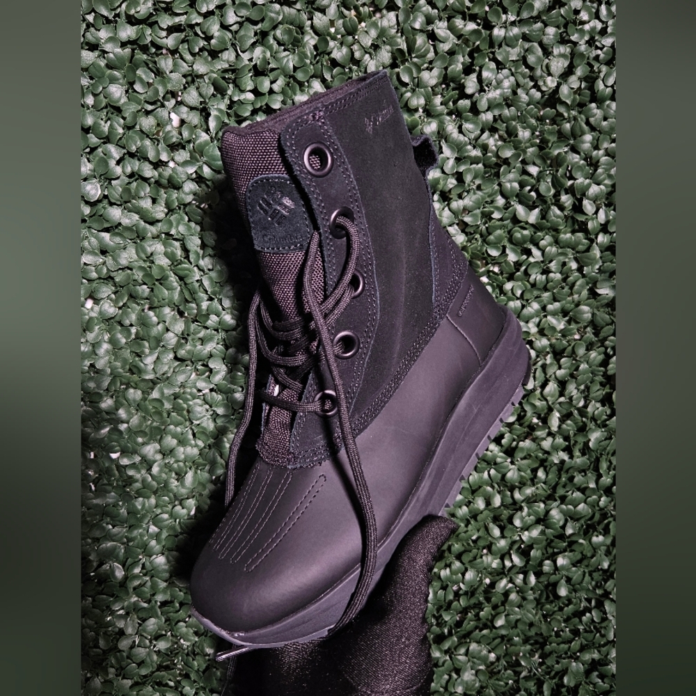 Columbia Black Lace-Up Waterproof Winter Boots - Picture 5 of 9